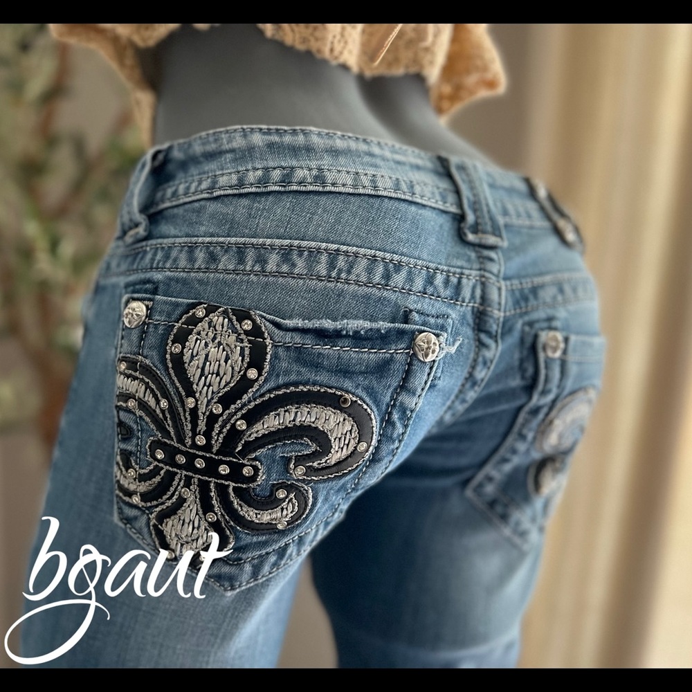 Miss Me Fleur De Lis Pocket Distressed Boot Jeans 26 - Picture 7 of 16